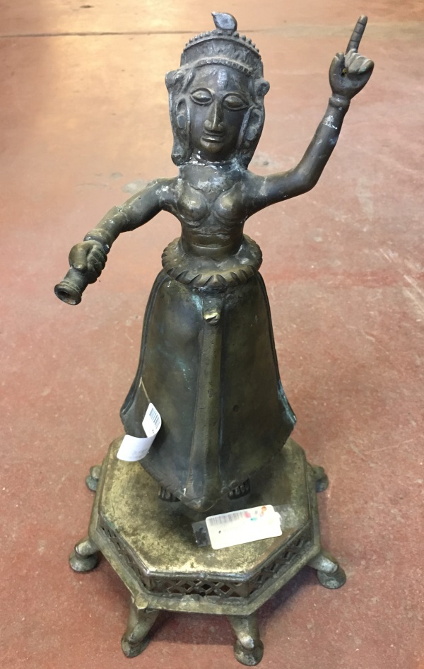 Femme tribale dansant sur socle, en métal, ancienne, 38cm