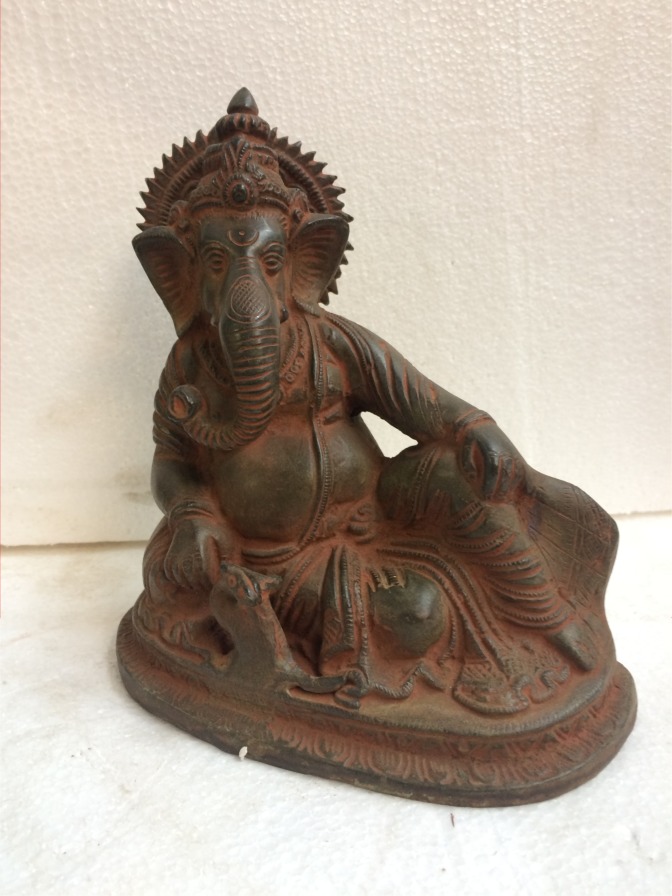 Ganesh au repos en metal, 16,5x16cm