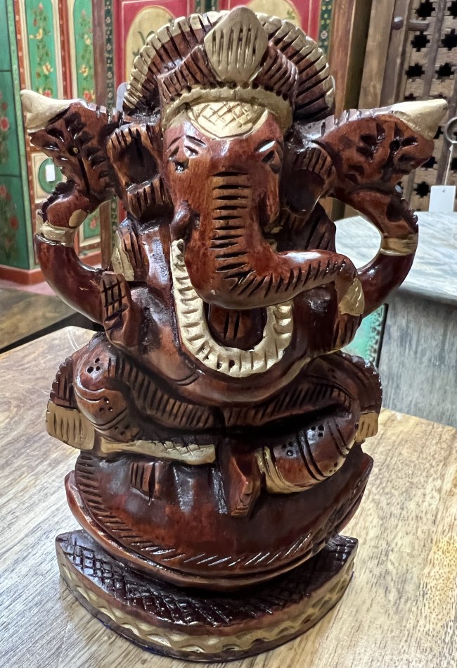 Ganesh assis, bois verni, prabha, 15cm