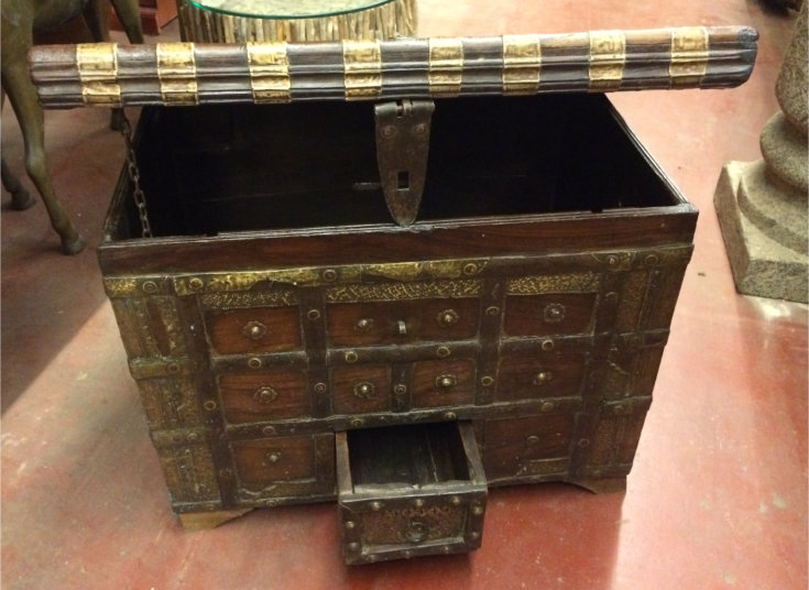( Mobiliers indiens )