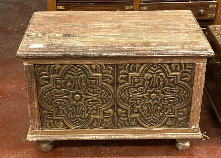 ( Mobiliers indiens )