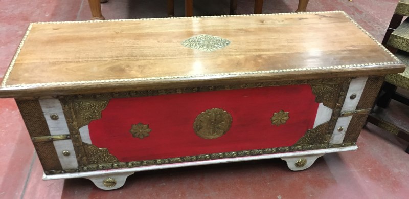 ( Mobiliers indiens )