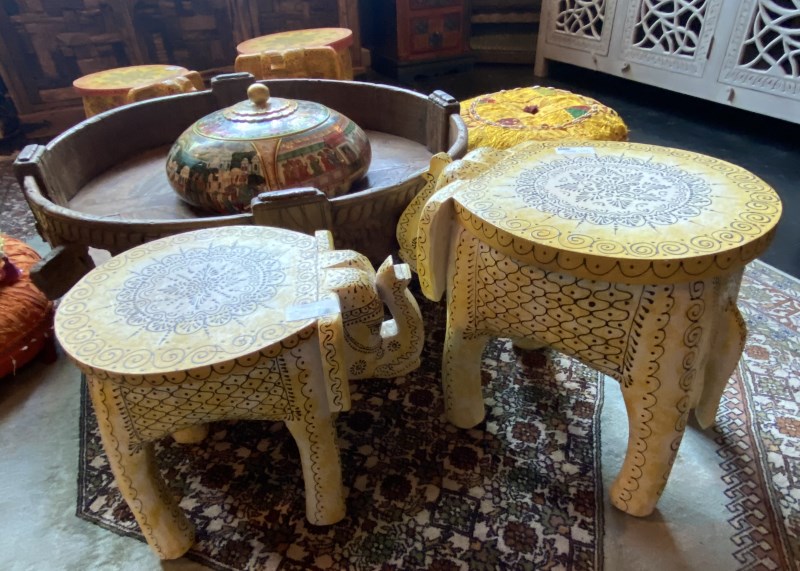 ( Mobiliers indiens )