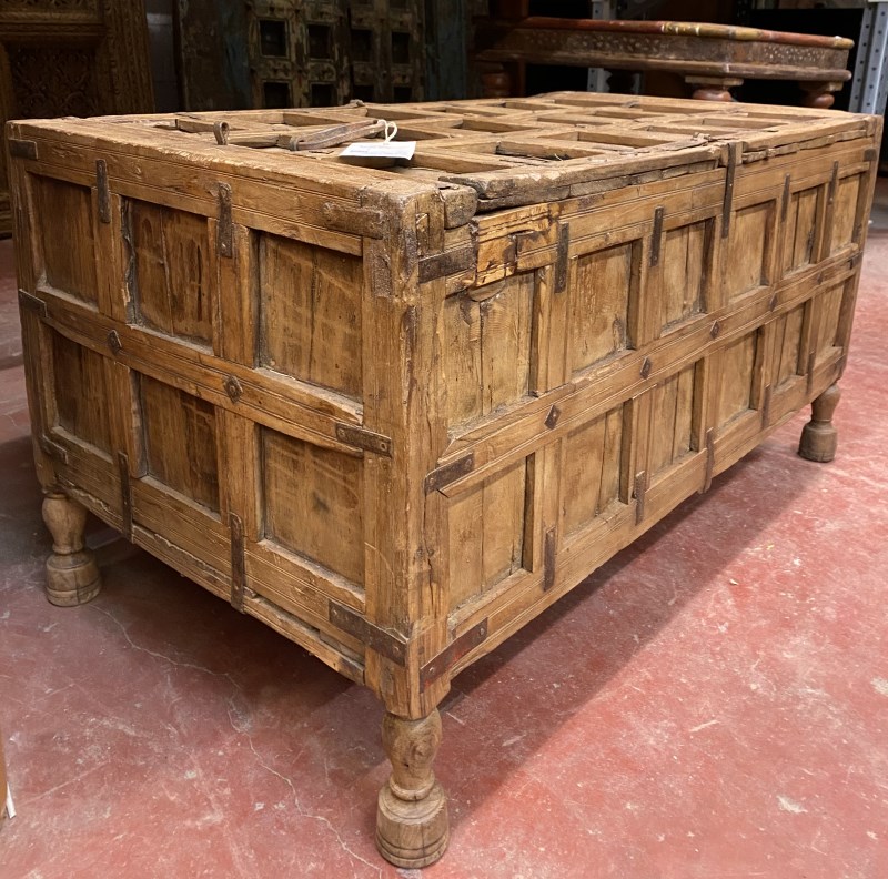 ( Mobiliers indiens )