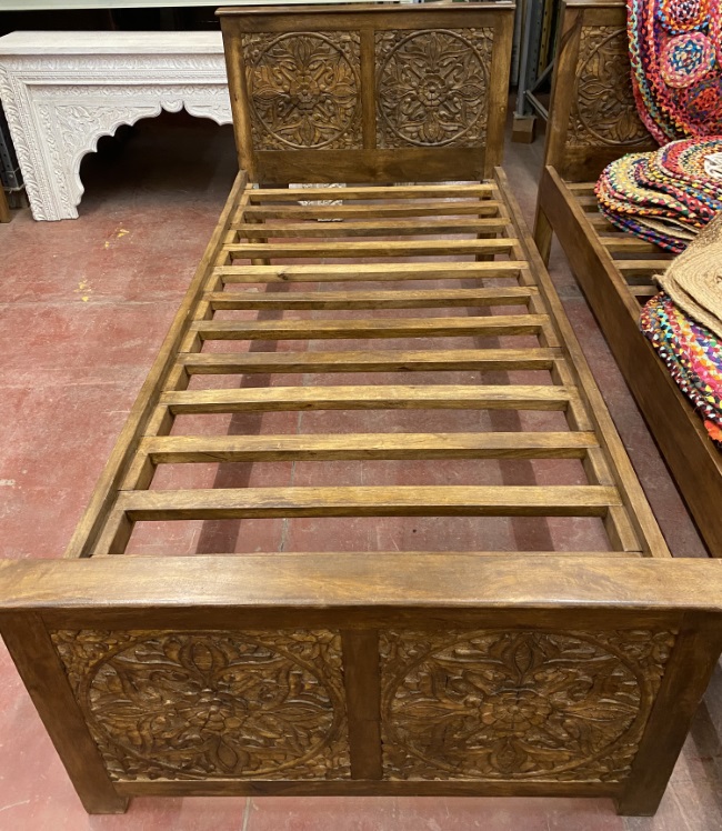( Mobiliers indiens )