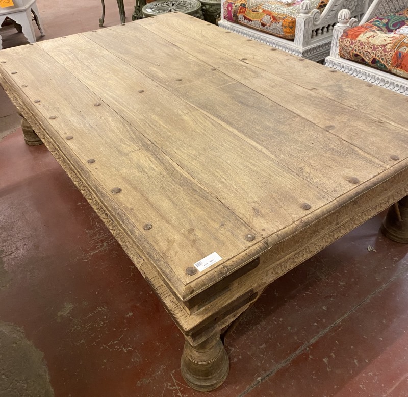 Table teck ancien 176/108/47