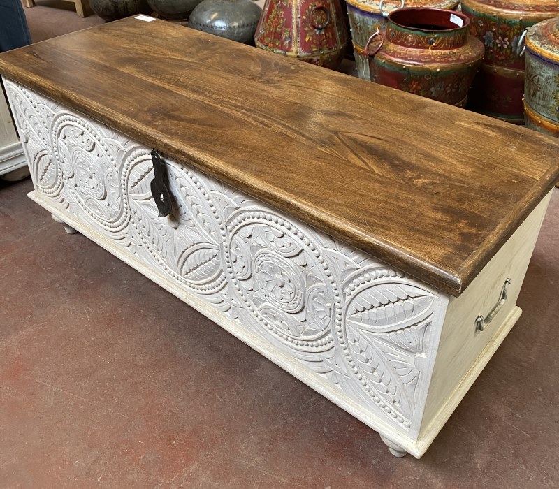  ( Mobiliers indiens )