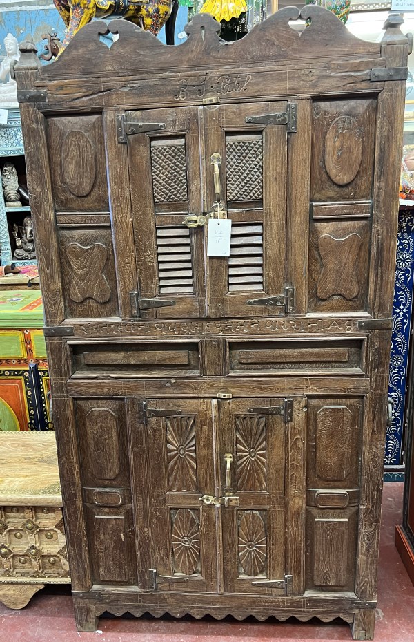 Armoire ancien.32 tir. H172x L92x P45