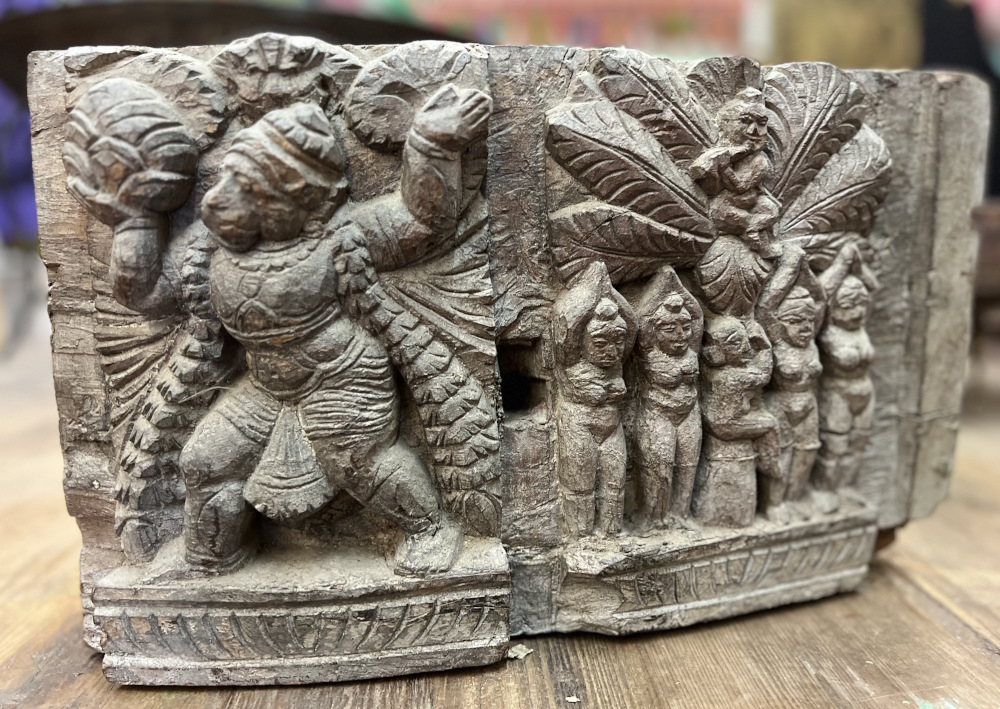 Panneau en bois ancien: Hanuman / Krishna et les gopi, 25x45 cm