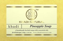 Savon ananas  /  Pineapple soap