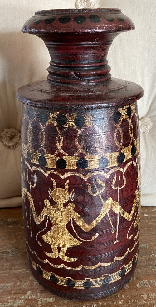 Pot en bois peint, motif tribal, 30-32cm