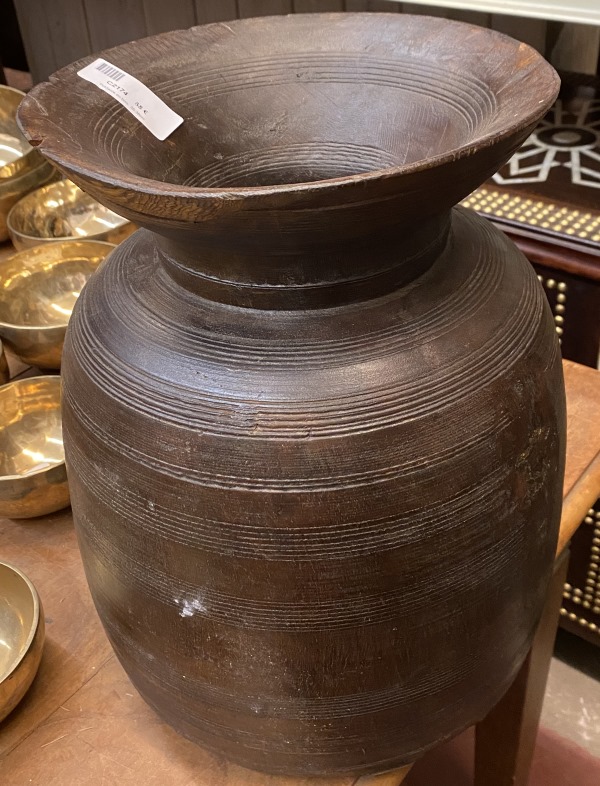 Pot / jarre en bois, 35-38cm