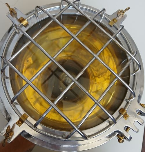 Lampe de bateau en laiton 29x34