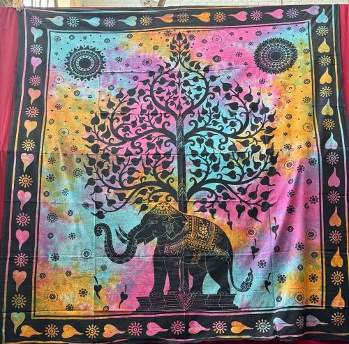 mandala geant elephant sous arbre