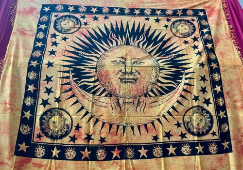 mandala geant soleil entoure 4 soleils