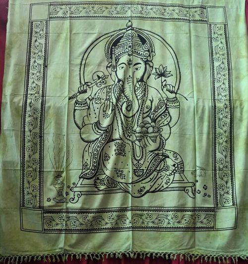 mandala geant Ganesh couronne de fleurs