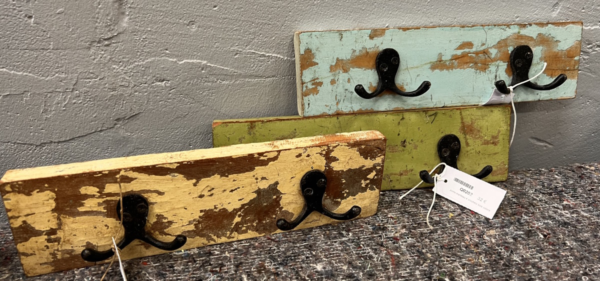 porte-manteau 4 crochets bois colore