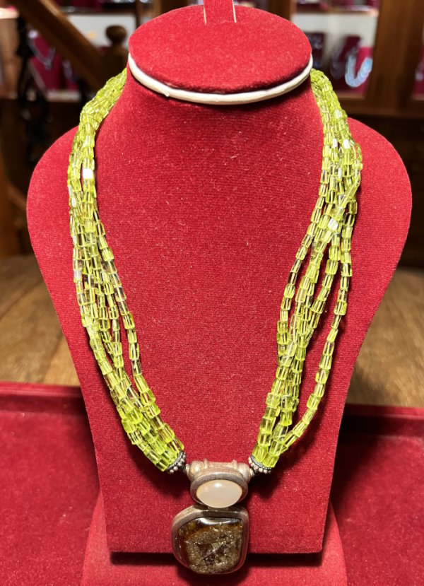 Collier argent P&eacute;ridot