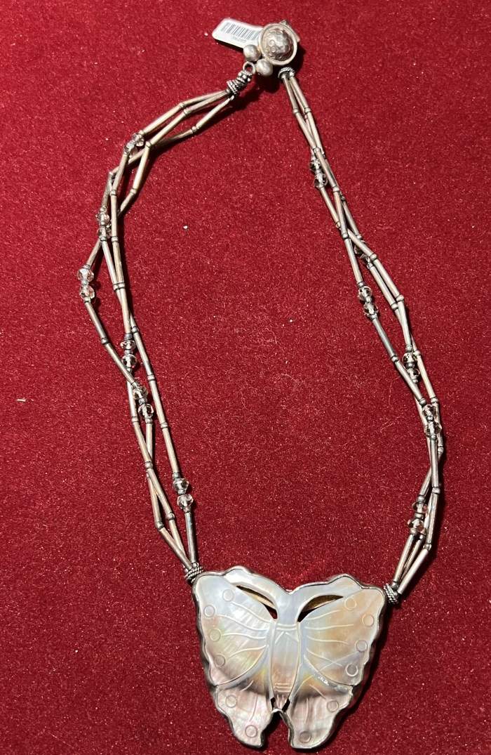 Collier argent papillon