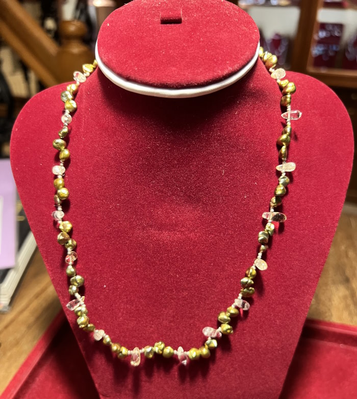 Collier argent et pierres