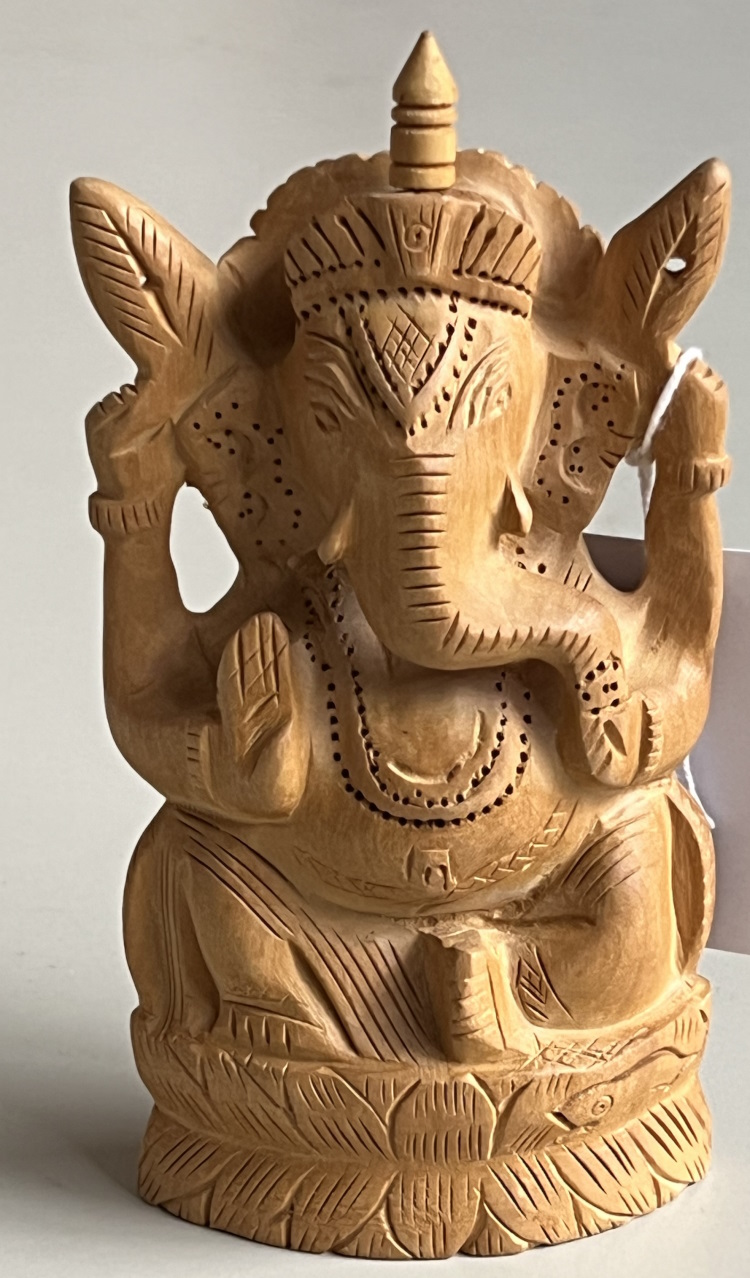 Ganesh assis en bois clair,mince,16 cm