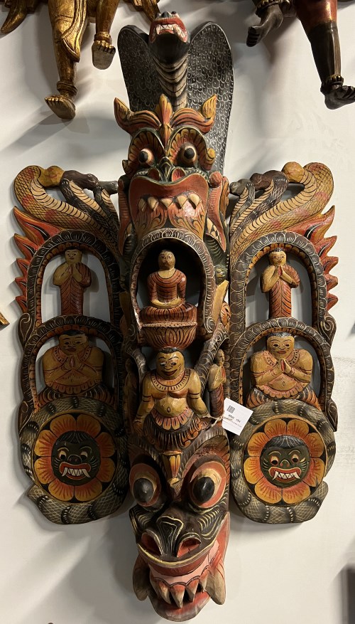 Masque Bouddha, bois de balsa, Sri Lanka, 86x56 cm