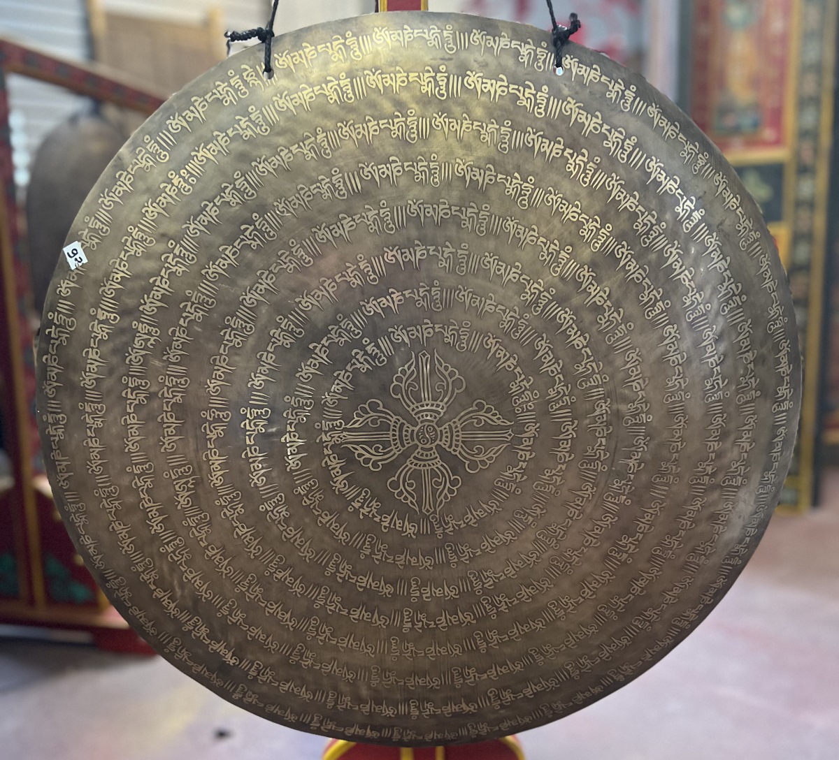 Gong a decor raffine tibetain, diam 54-60 cm