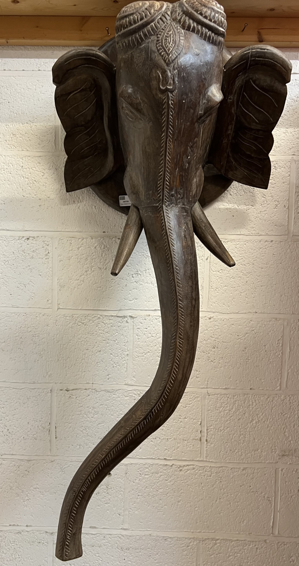 Tête d'éléphant en bois, 110 x 52 cm