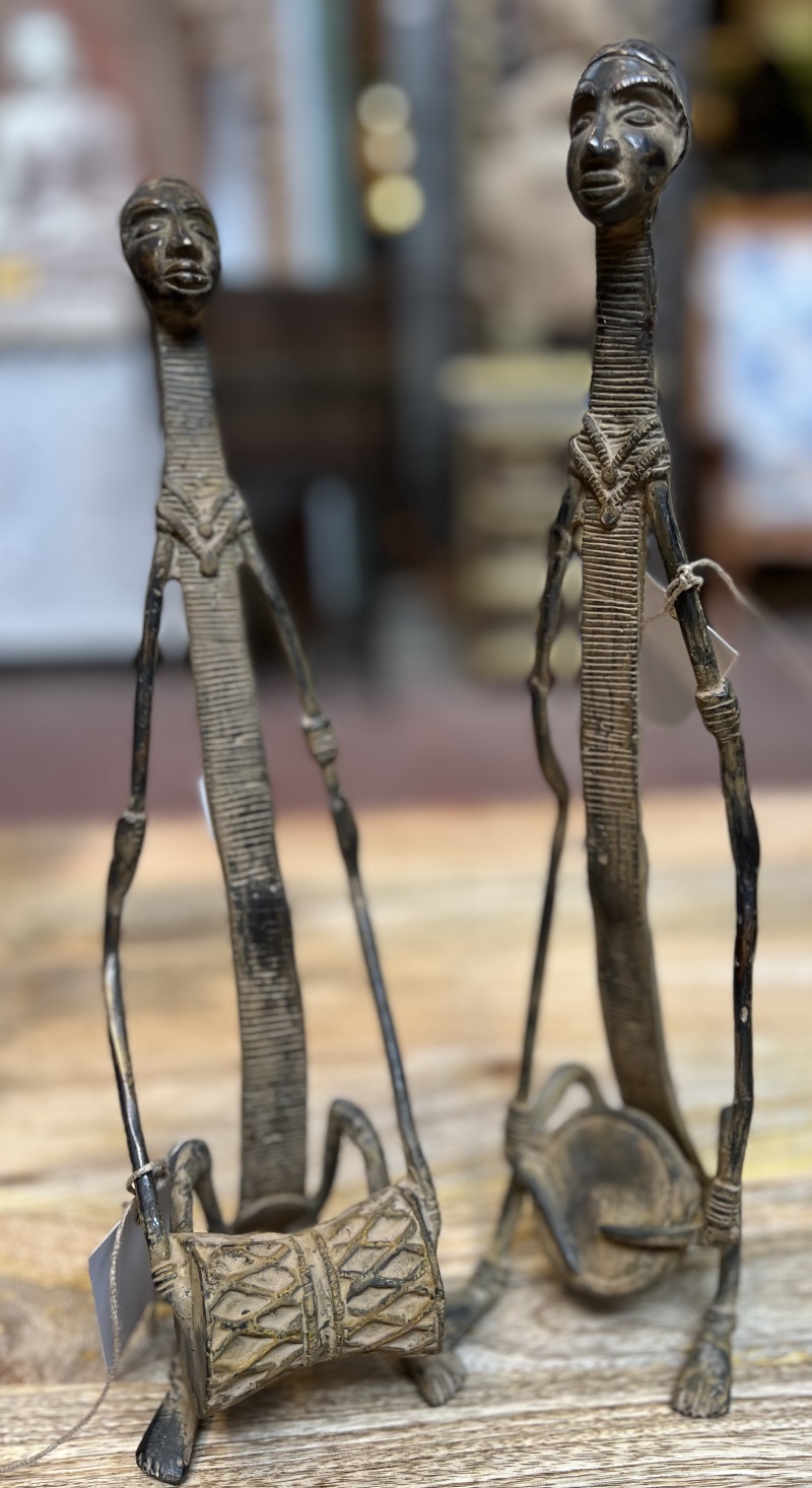 Musicien tribal en métal, 34cm