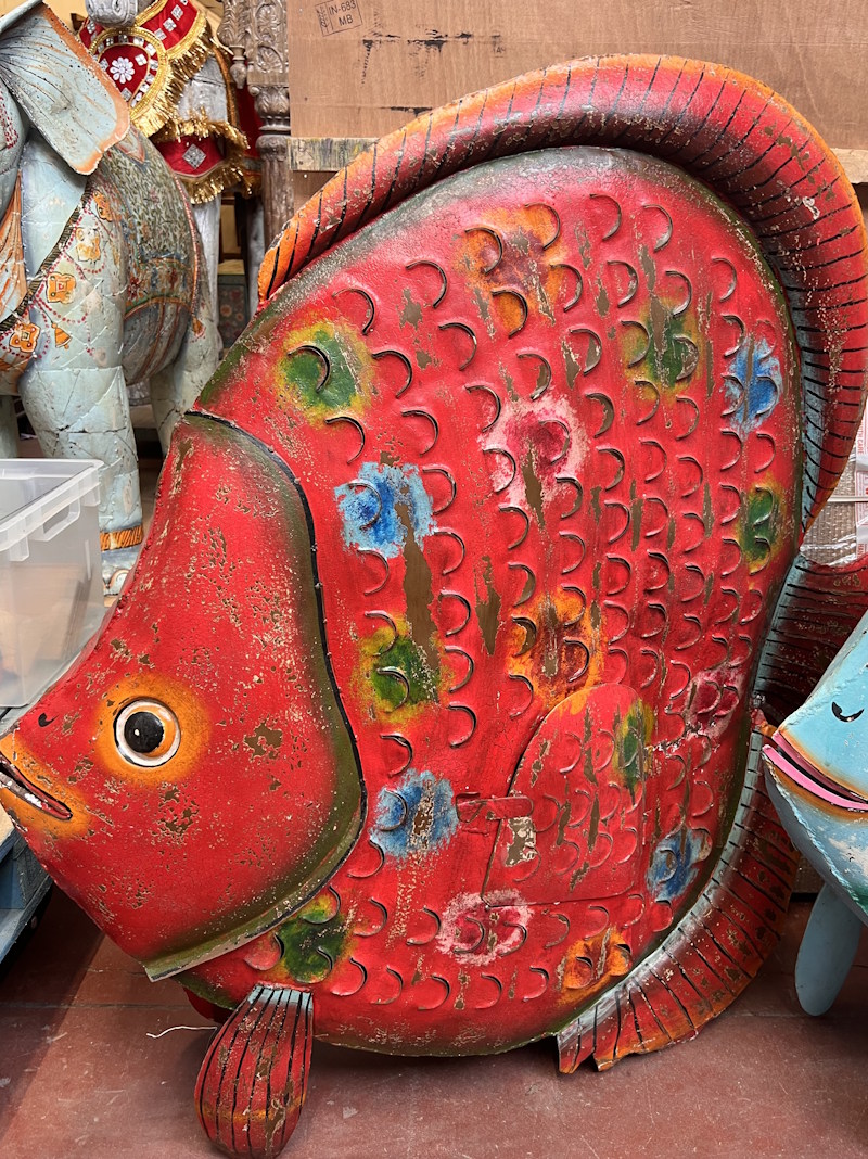 poisson metal rouge 130X140