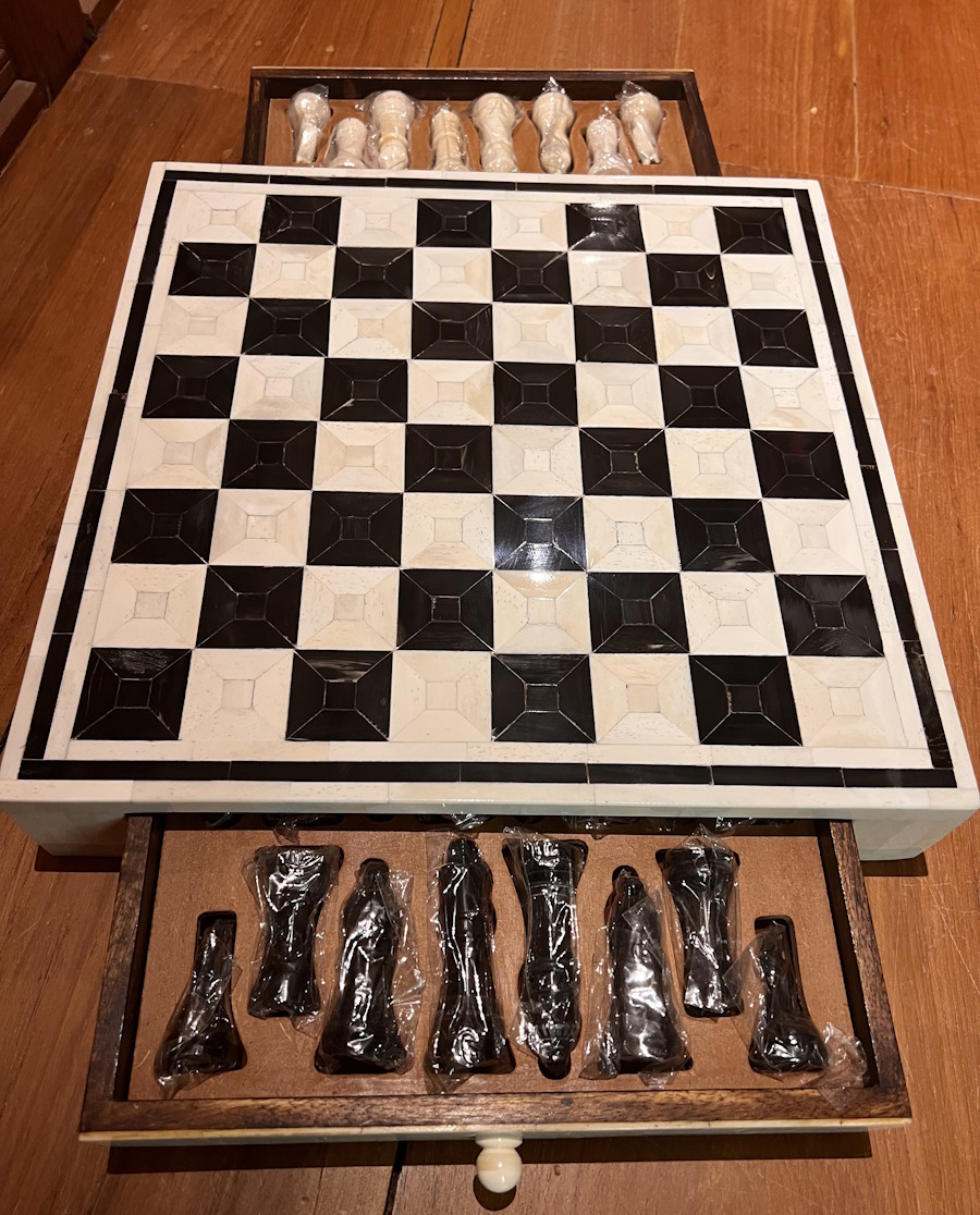 jeu d &eacute;checs 39X39 corne buffle et os chameau