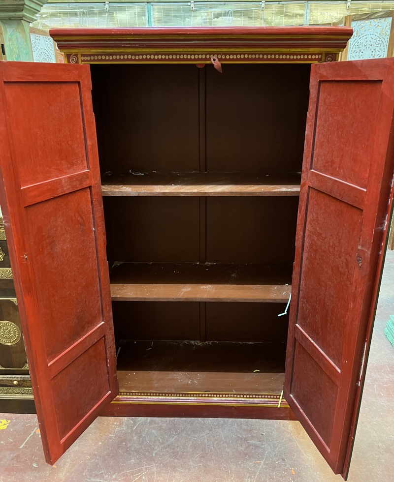 Meuble peint  H150x L90x P38