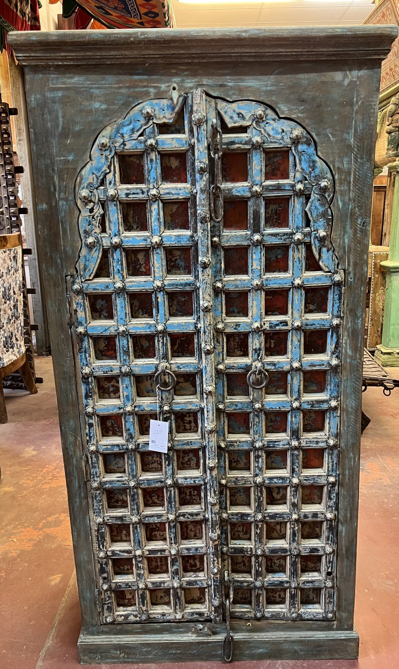 Armoire portes anciennes   H176x L88x P46