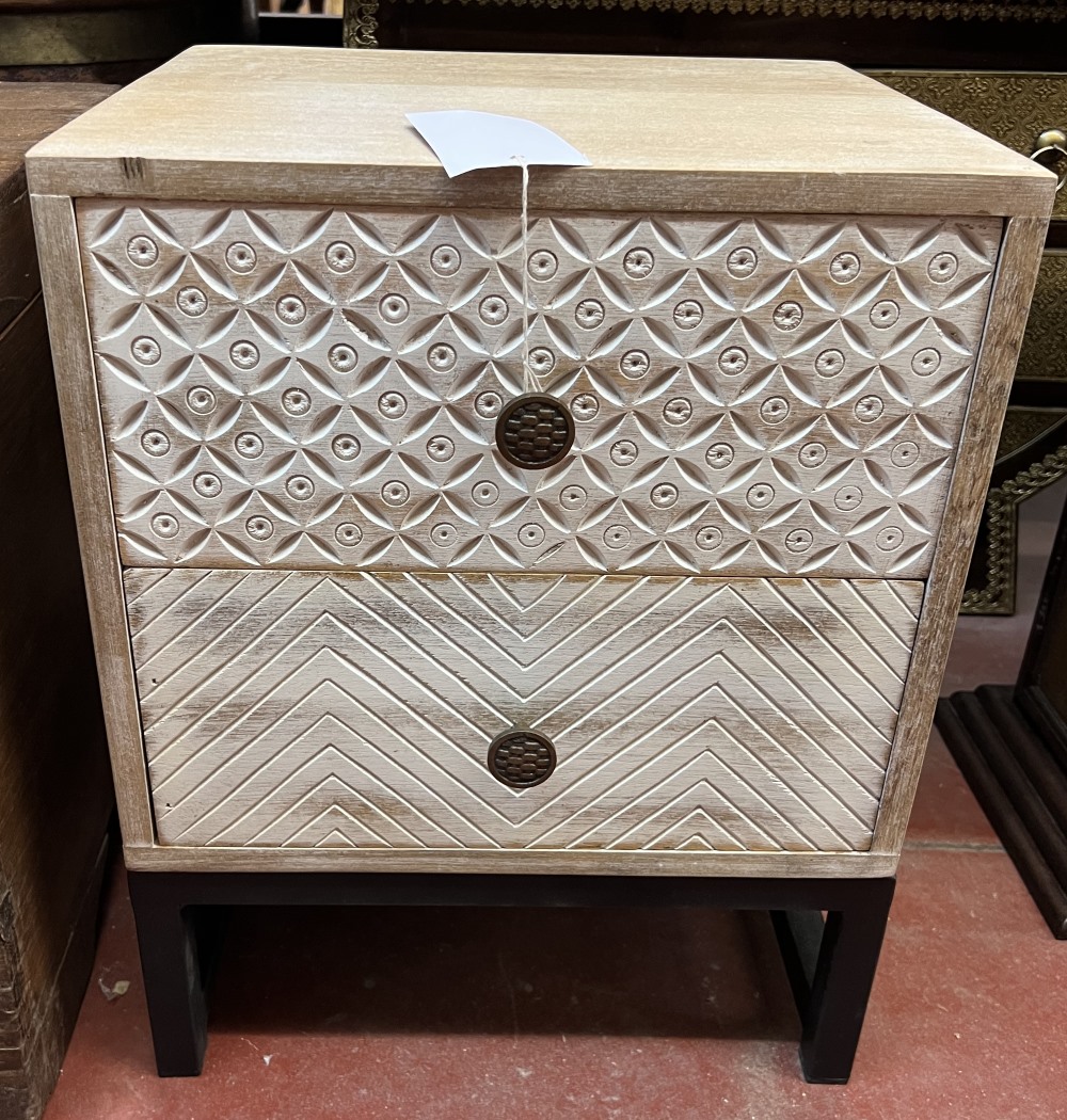 Table de nuit  H53x L40x P35