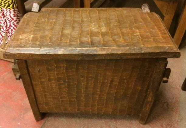 Coffre Tribal 62/37/45