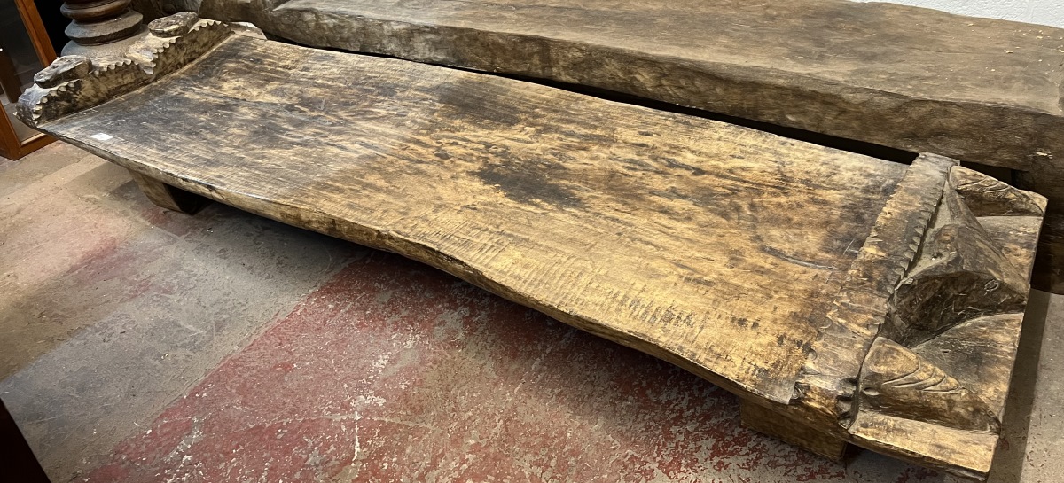 Banquette tribale Nagaland 208 / 65 / 35