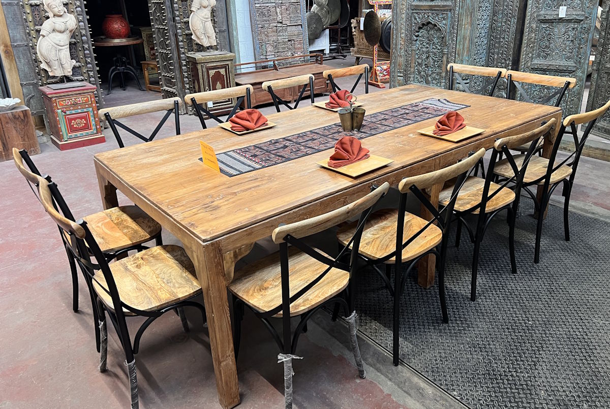 Table ancienne en teck 12 personnes - 240 x 220 x 74