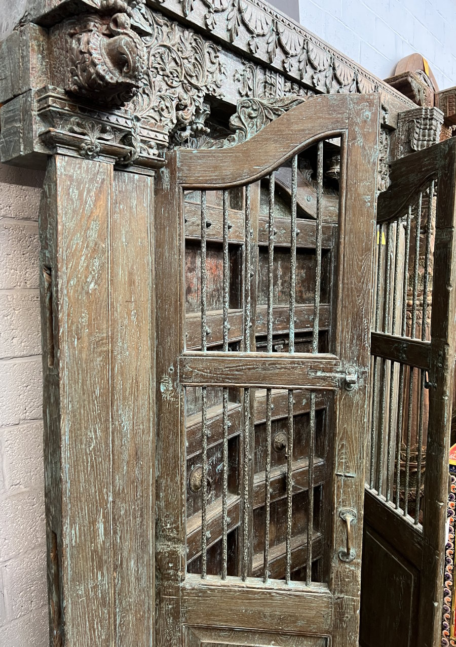 Porte ancienne en bois Rajasthan, + 2 portes à grille, 220x132 cm