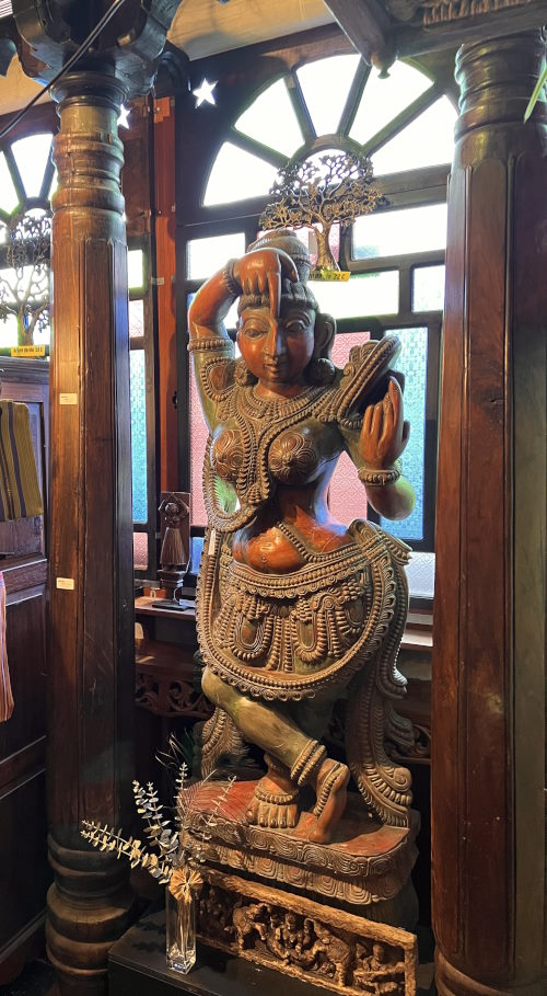 Colonne en jackwood  267 cm