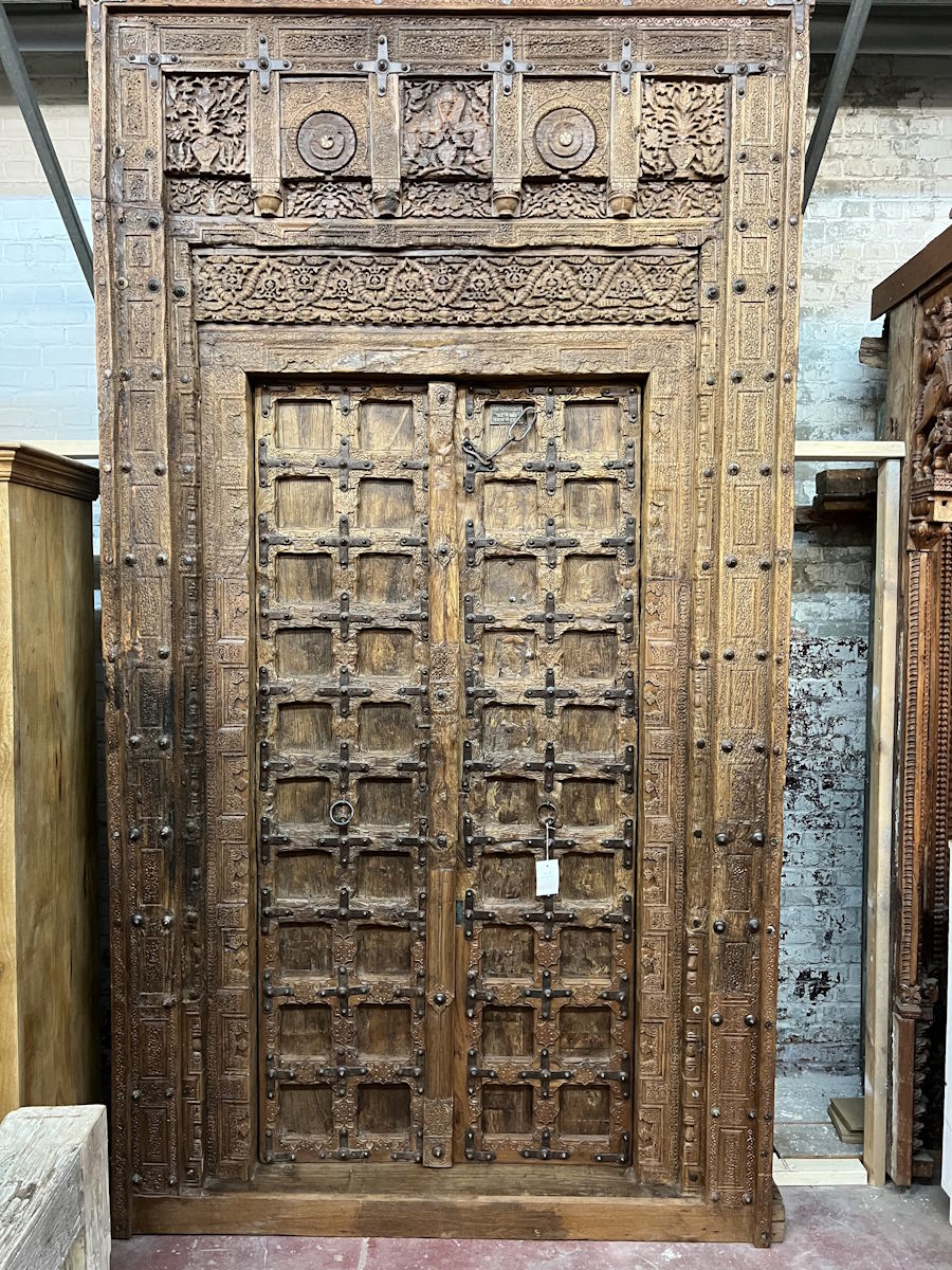 Double porte en bois de l' Ancienne cit&eacute; de Bikaner, Rajasthan  293x160