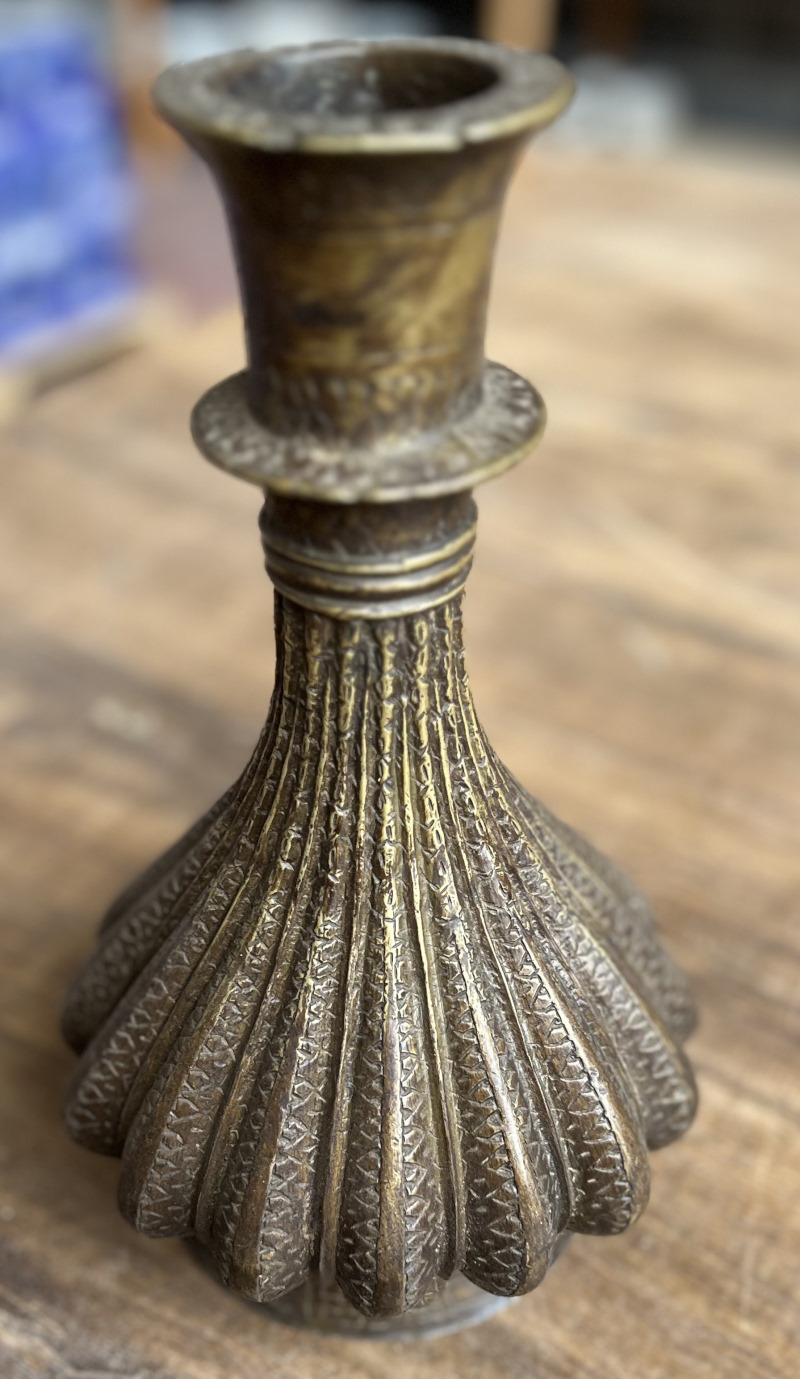 vase ancien laiton massif 23cm