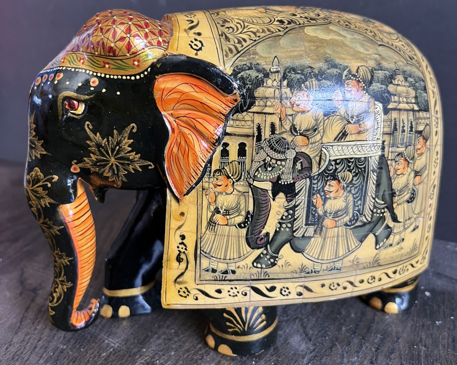éléphant miniature Rajasthan ht 16X20