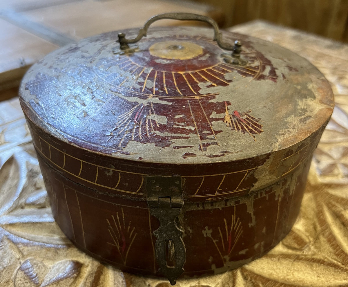 boite ronde abimée