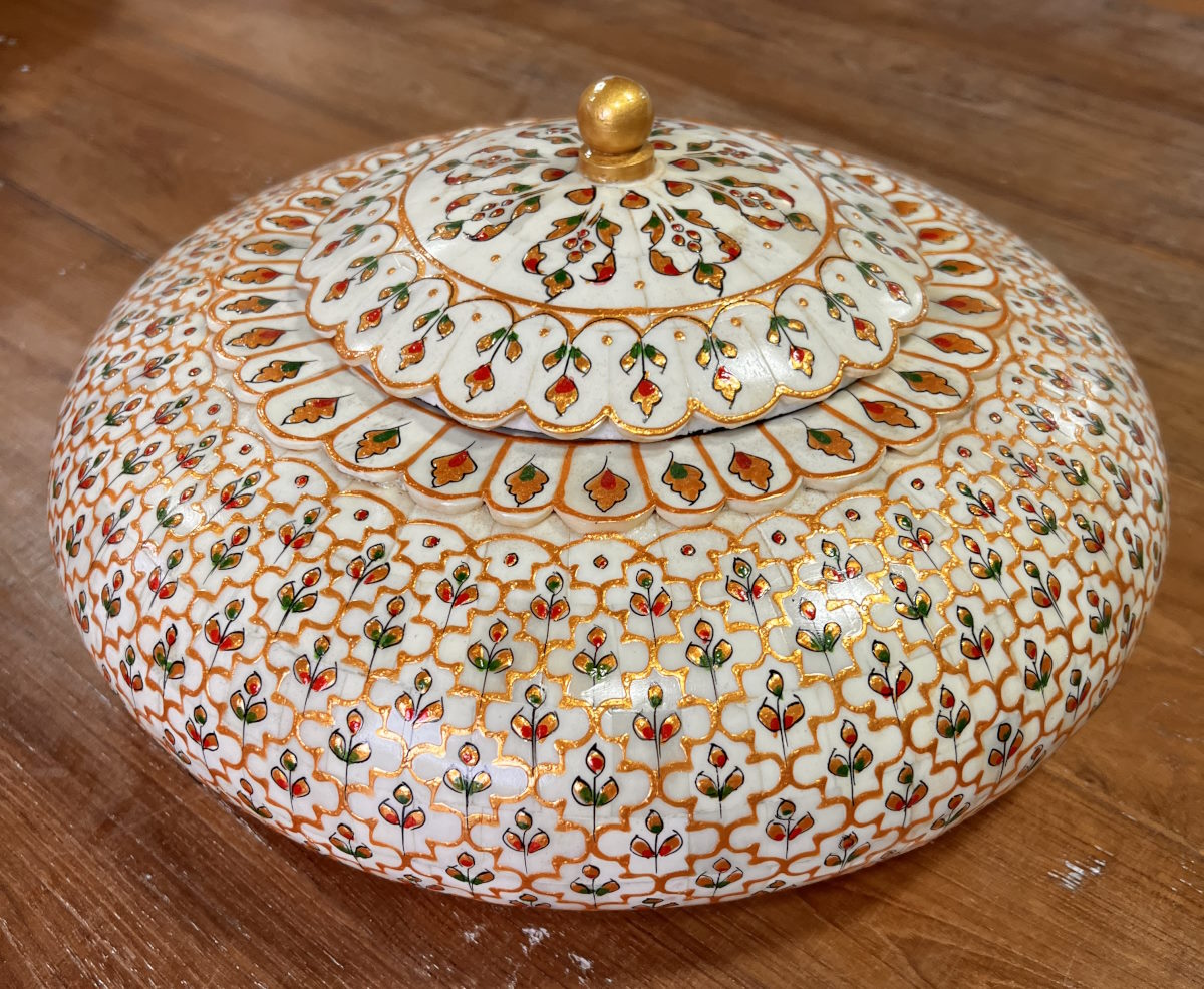 coffret incrusté d'os en manguier