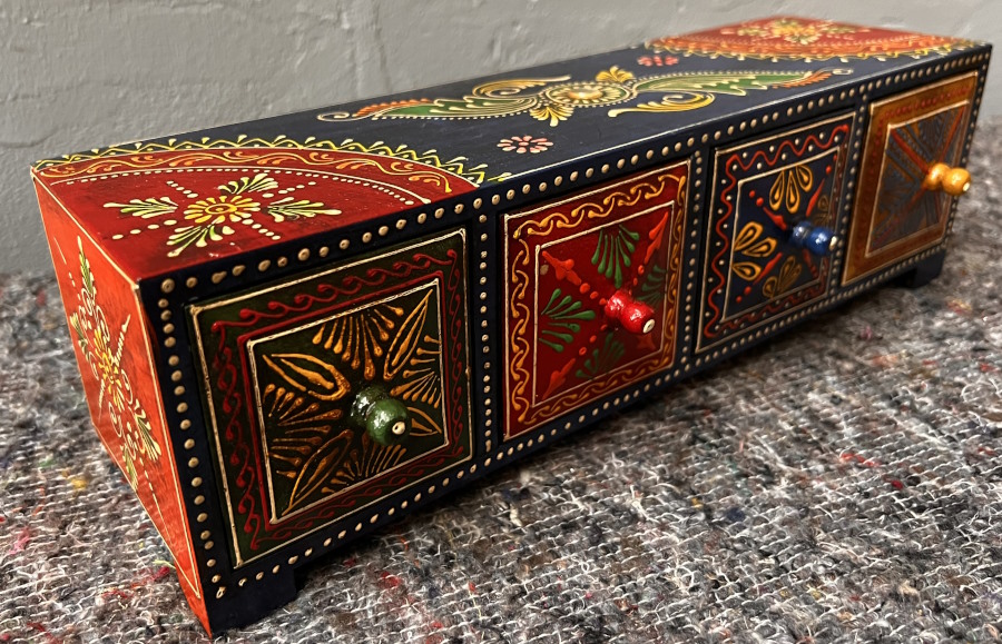 boite colorée 4 tiroirs