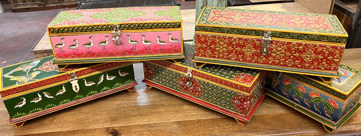 coffret en bois peint