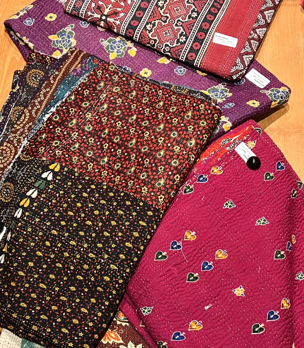 Gudri jet&eacute; de canap&eacute; approx 210x210 cm