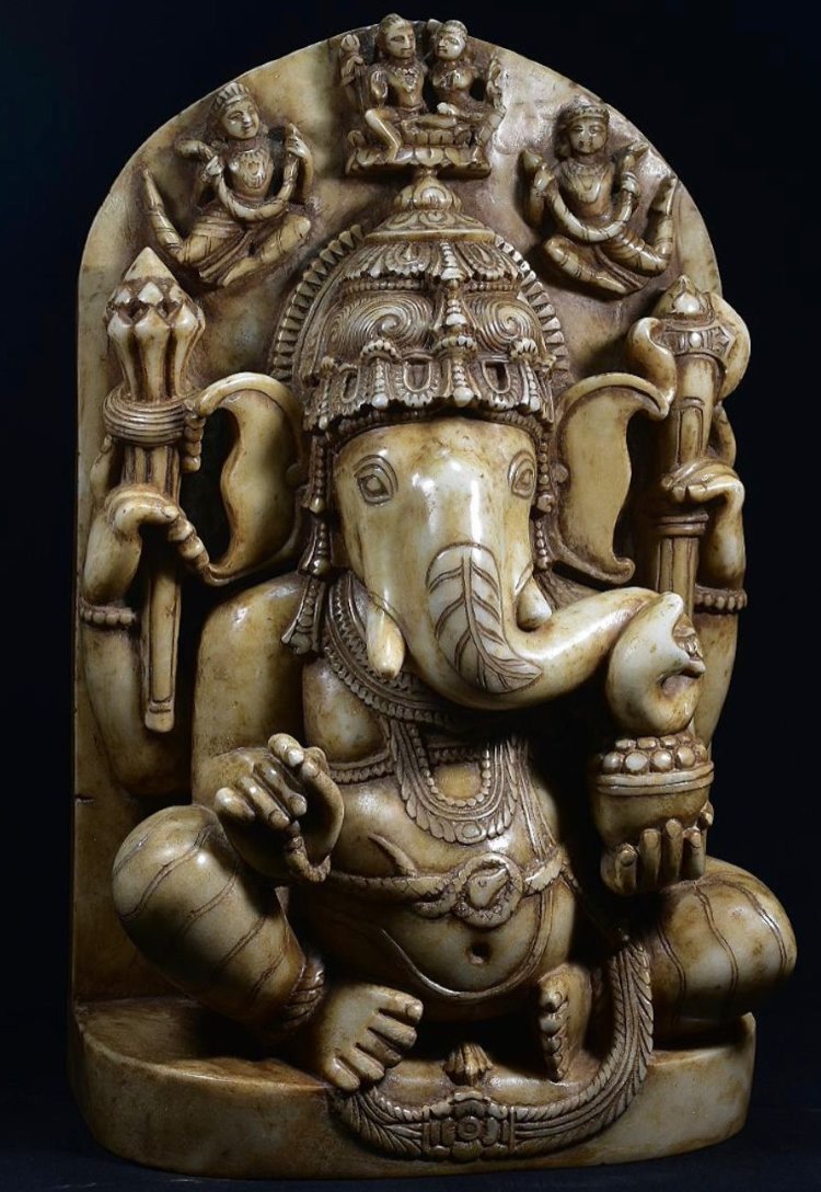 Ganesh marbre surmonté par Shiva et Parvathi 60x38 cm