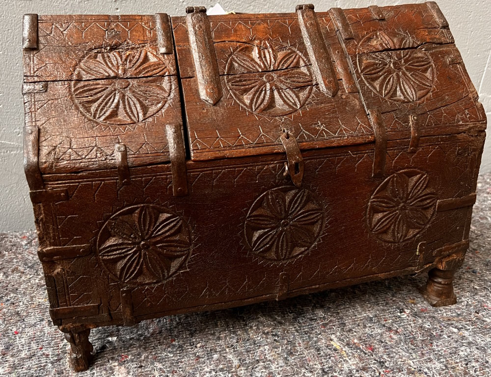 coffret dot ancien Gujarat approx 40X30