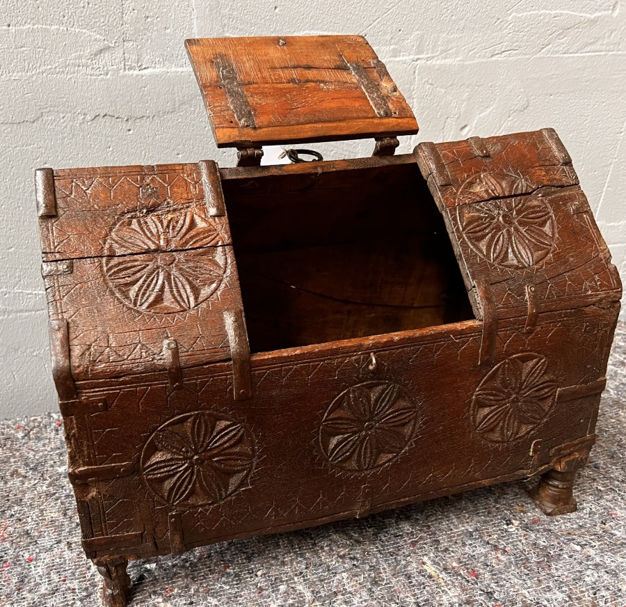 coffret dot ancien Gujarat approx 40X30